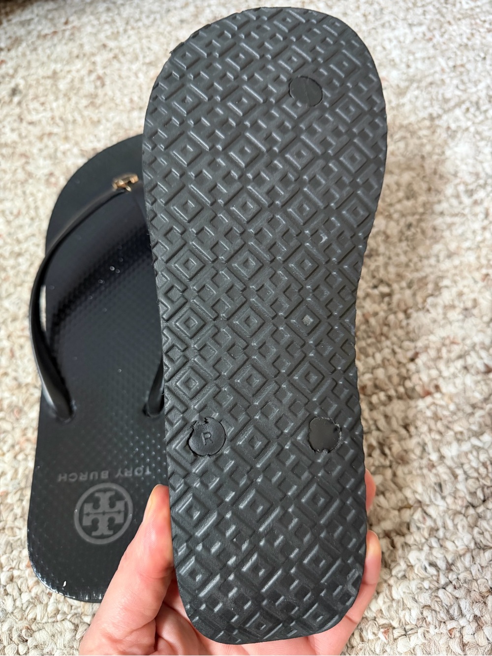 Tory Burch Women’s Black Flip Sandals with Gold Logo size 9 - Picture 5 of 6